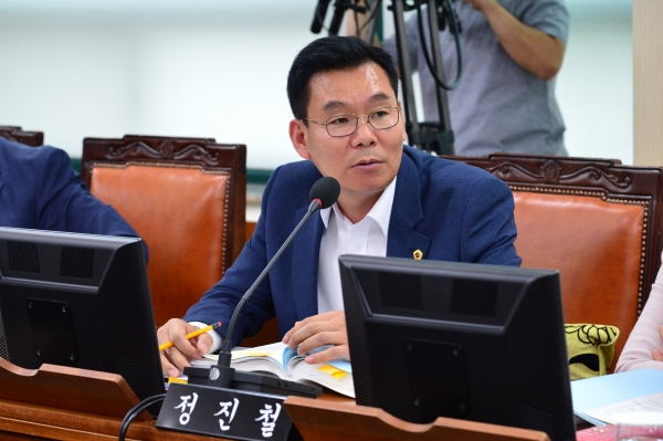 발언하는 정진철 서울시의회 의원